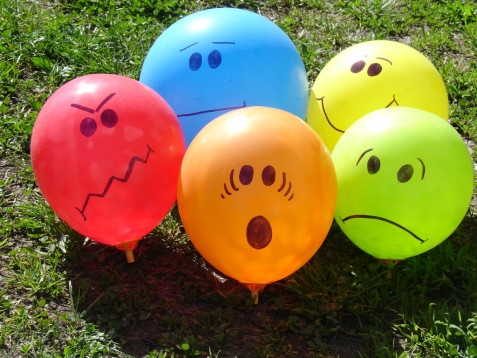 Rappresentazione visiva dell'articolo: Il ruolo delle emozioni nelle decisioni di investimento